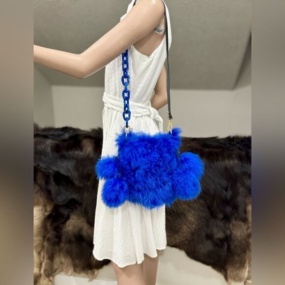 Multi Style Use Handmade Real Shearling Drawstring Bucket Bag with 4 Fur Balls - Picture 8 of 17